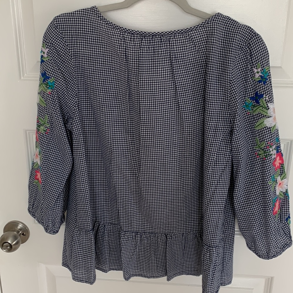 Liz Claiborne Top - Picture 4 of 5